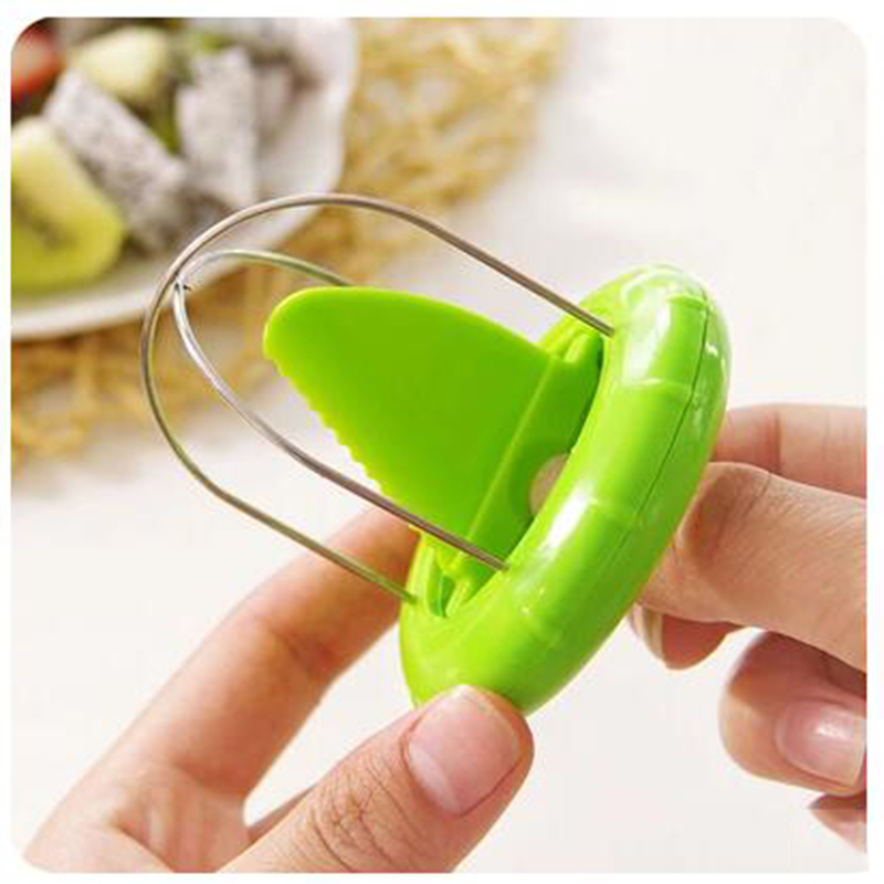 Mini Kiwi Peeling Device